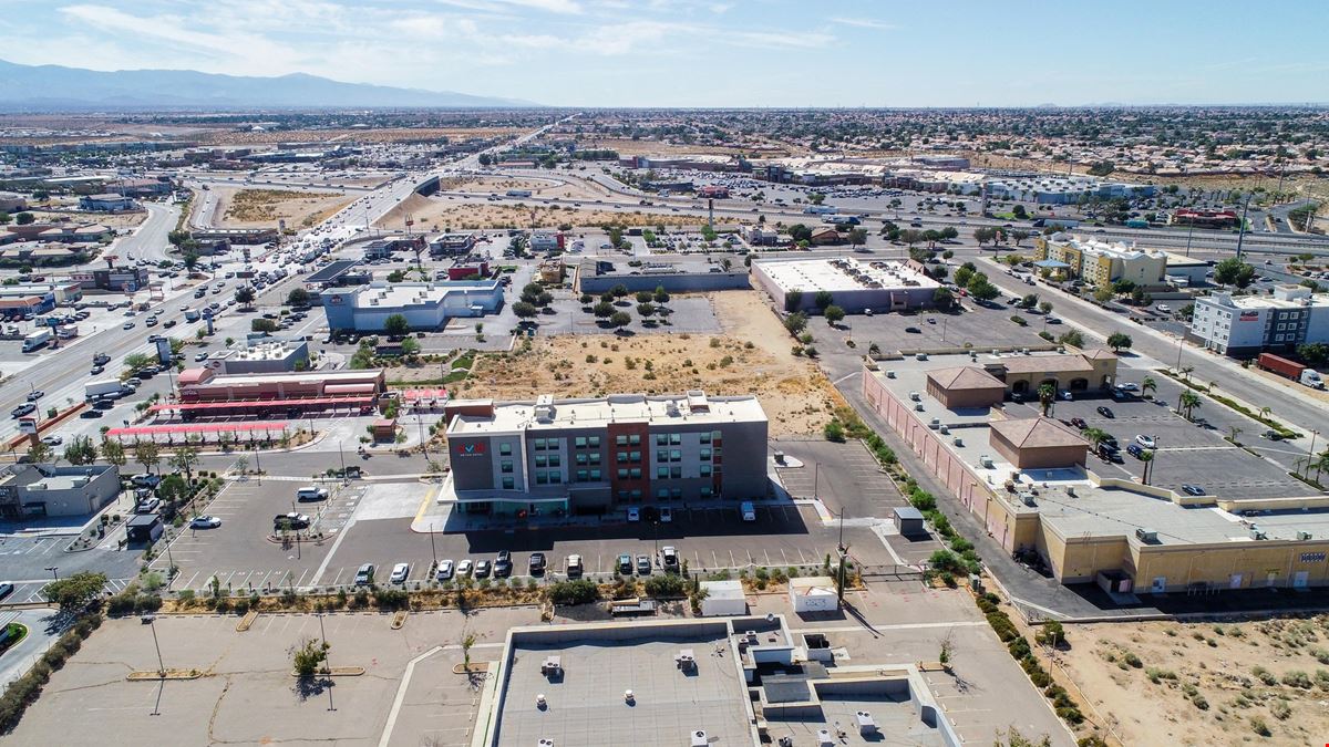±1.93 Acres Cottonwood Avenue