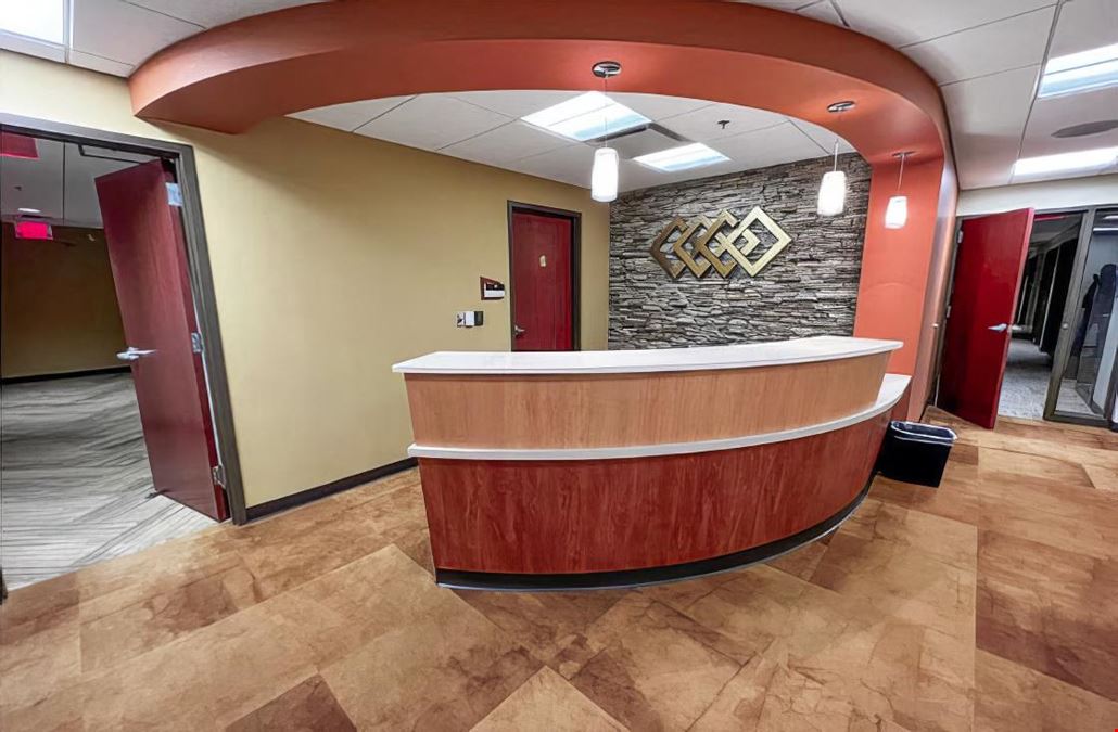 ±31,476 SF Turnkey Corporate Office ±2.83 AC