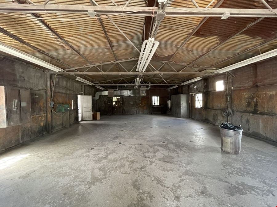 Auto Related or Warehouse For Sale