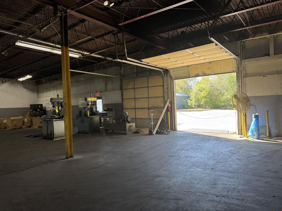 630 4th Street W, Lease