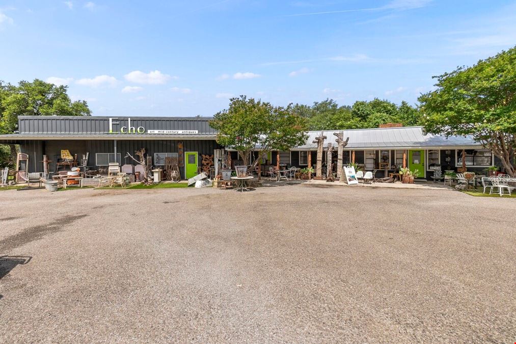 1725 S US Highway 281
