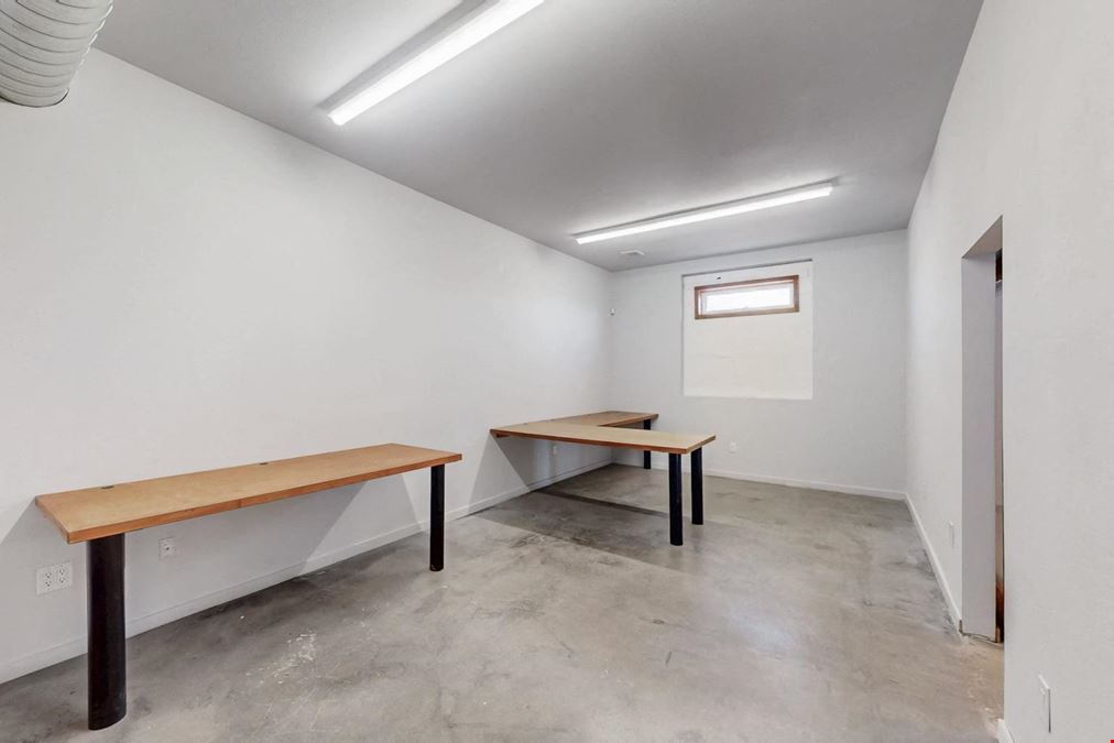CLASS A LOS RANCHOS OFFICE/RETAIL SPACE