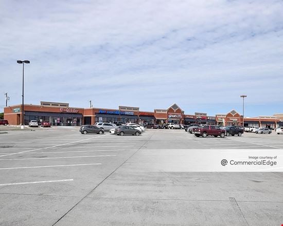 Preview of Retail space for Rent at 877 NE Alsbury Blvd