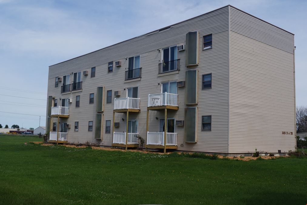 4th ST Apartments