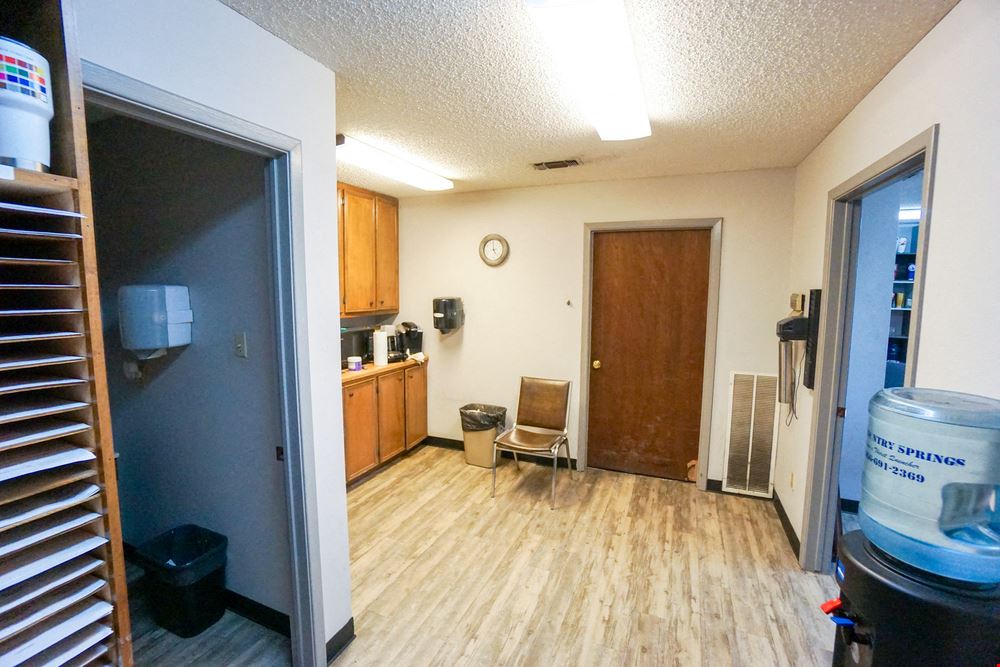 1500 Chisholm Trail