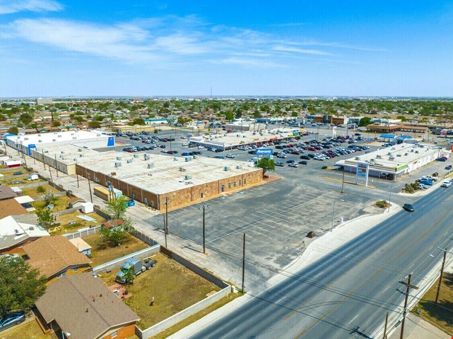 Town and Country Shopping Center