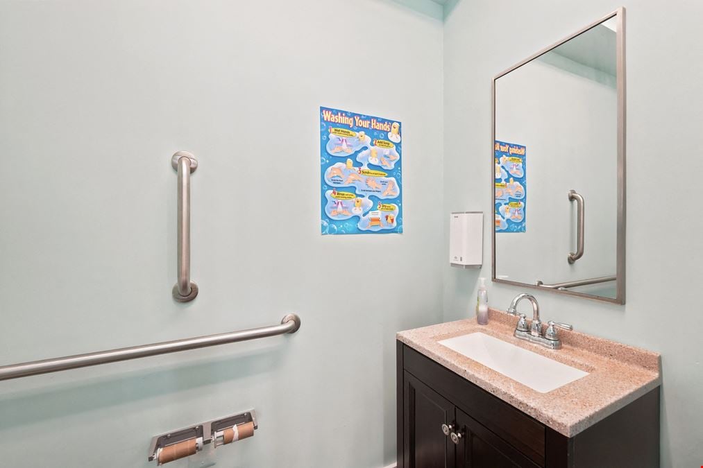 512-18 E Girard Ave