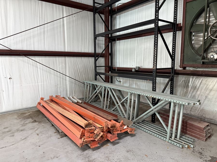 Warehouse Small Bay Available - US Hwy 441 Corridor