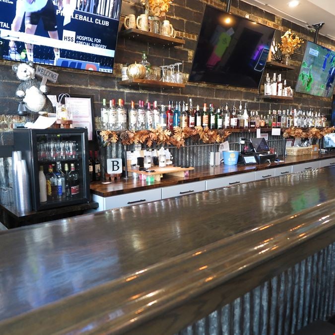 Brennan's Bar & Grill