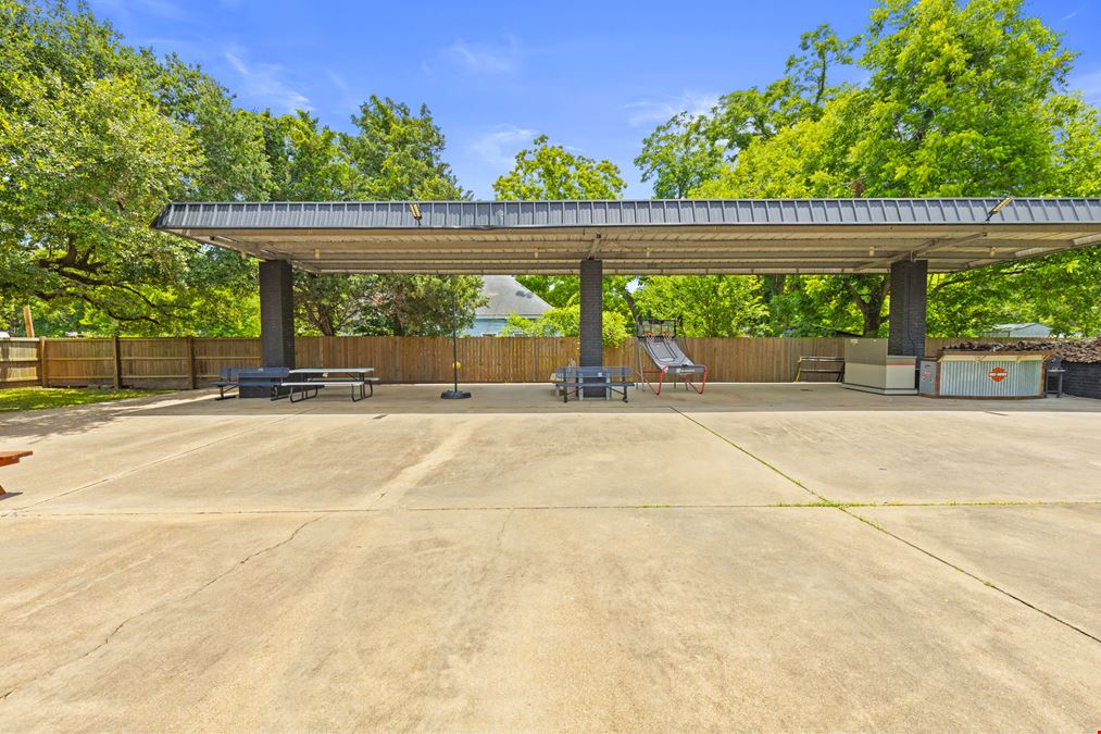 Flexible Commercial Space in Growing Trinity Market