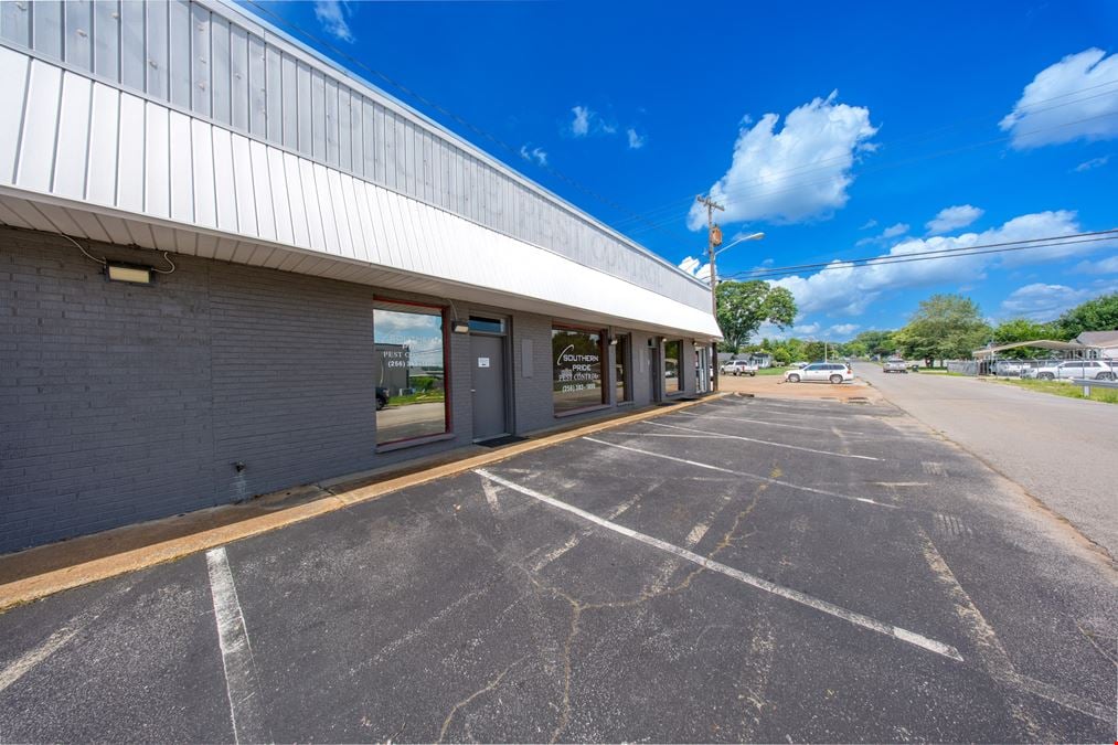 Commercial Building on Woodward Avenue