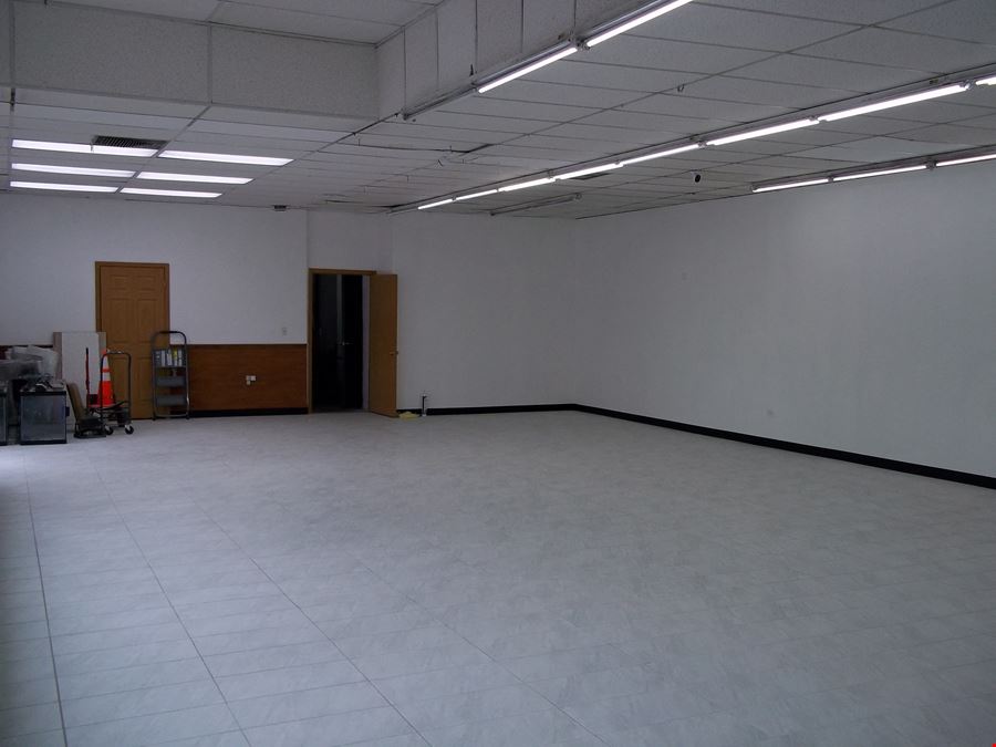 7642 Touhy