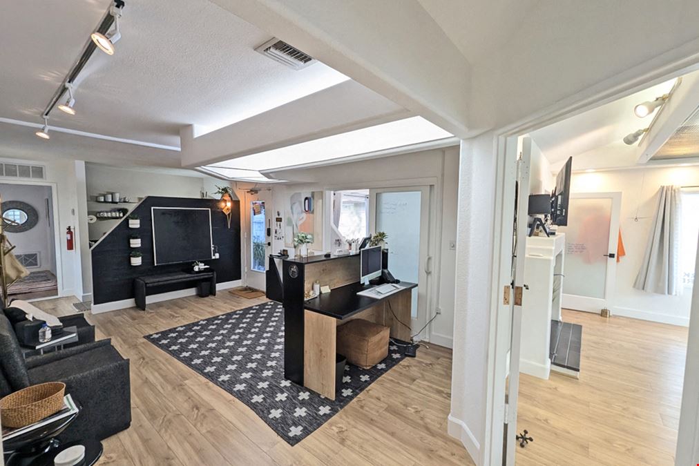 STAND-ALONE PROFESSIONAL OFFICE BUILDING | TUSTIN - NEAR IRVINE