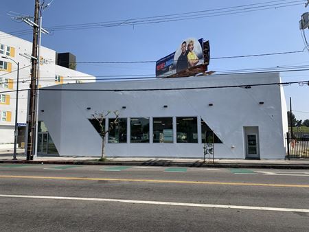Preview of commercial space at 5075 W Adams Blvd
