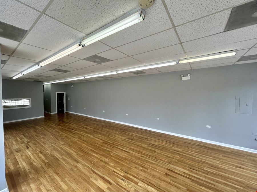 3135 W 63rd - +/-1,400 SF Commercial Storefront for Lease