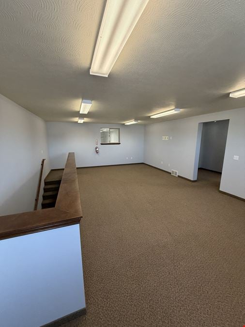 3606 E. Wellesley Ave