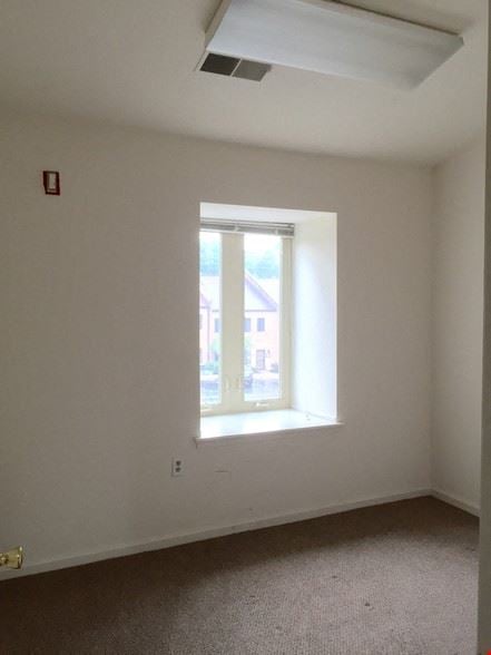 16079 Comprint Cir
