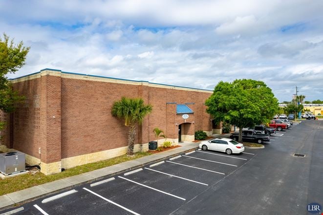 Preview of Industrial space for Rent at 115 Alma Blvd