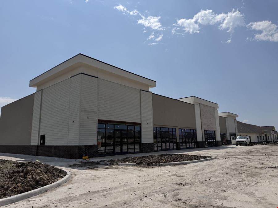 390 Woodcreek Blvd., Fate, Texas 75132 - Fate Commons
