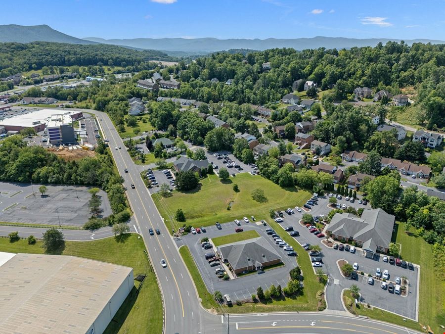 PRIME 1.27 ACRE B2C ZONED COMMERCIAL LOT