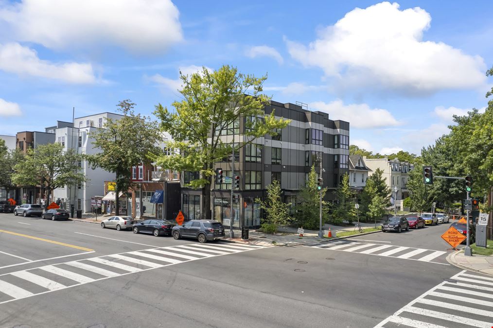 Retail Property Fit for Medical office, Dental Practice, Urgent Care, Coffee Shop, Fitness Center, Furniture Store