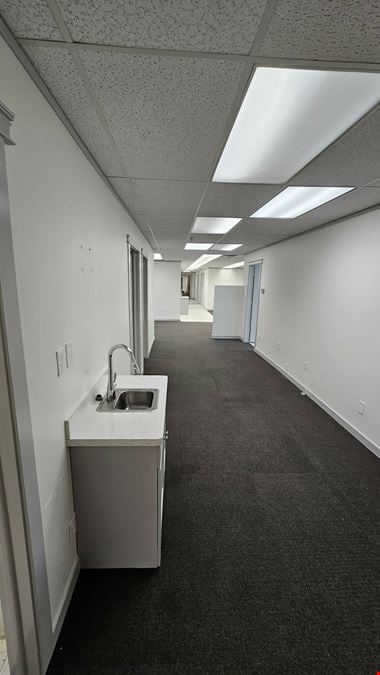 665 E. Anderson St., Suite E