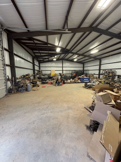Office & Shop Space w/ Trailer Hookup