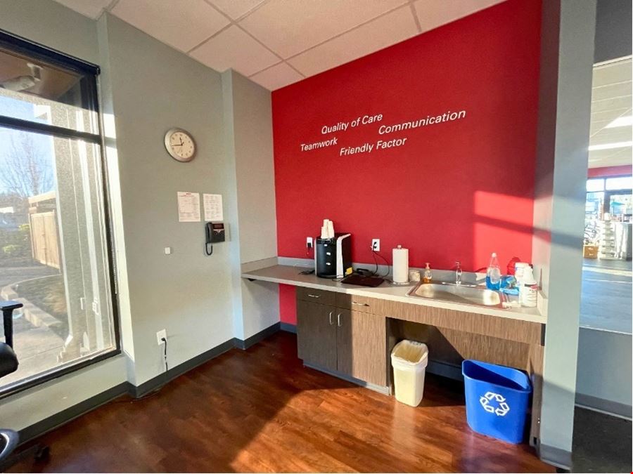 3165 Commercial St SE Suite 101 and 102