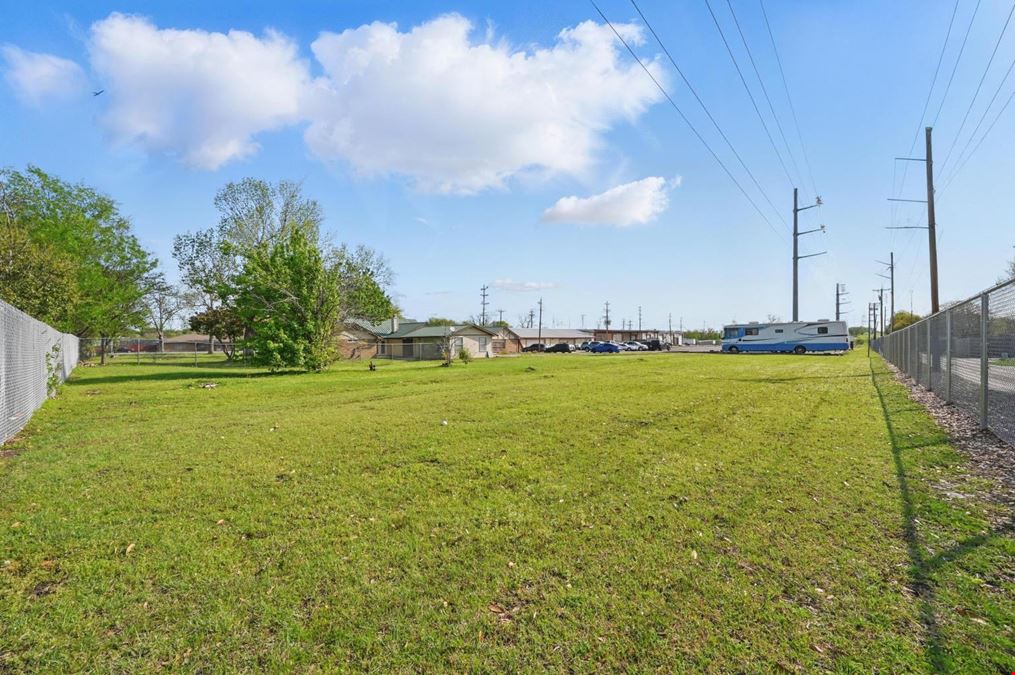 4,079 Flex Space for Lease