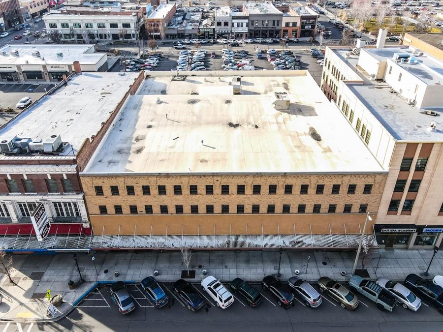 Commercial Property in Prime Downtown Location