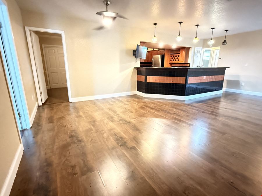  Updated Office Suites + Optional Live/Work Apartment | 4,532 SF | Downtown New Port Richey