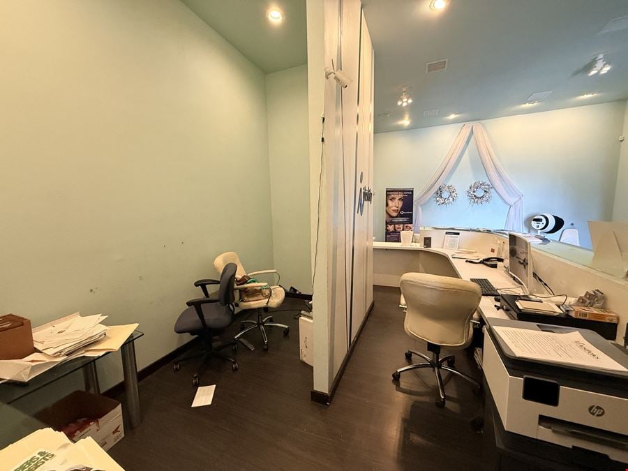 2140 W. Grande Blvd.