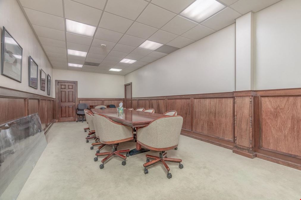 South City Office/Warehouse For Sale