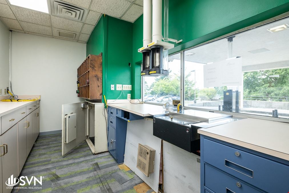 For Lease: Former Bank/Office with Drive-Thru