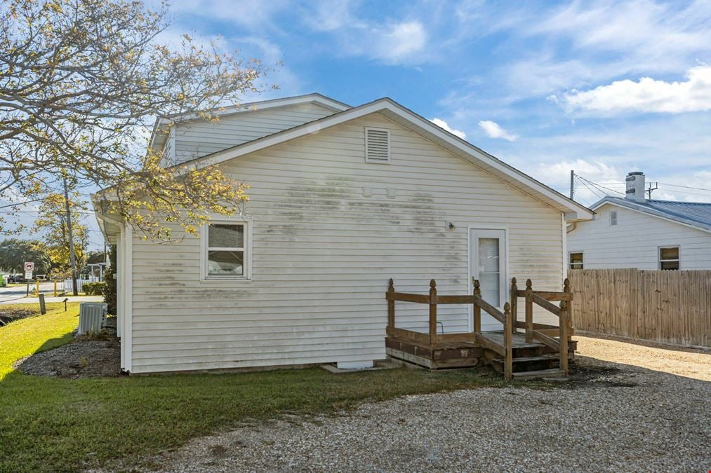 1113 Lennoxville Rd