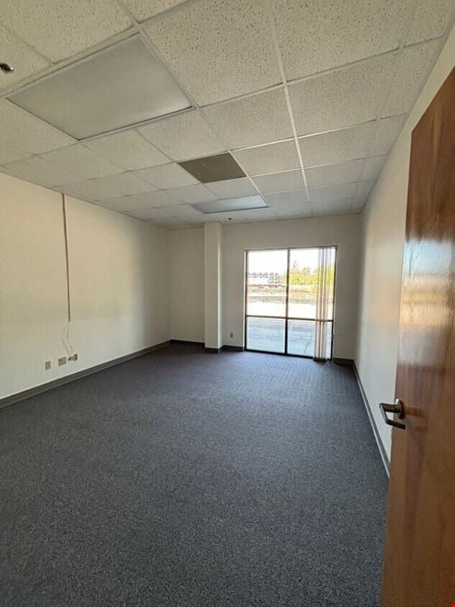 605 Bob Gifford Blvd