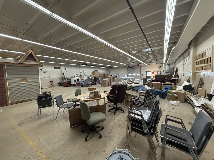 Suite 319 Flex Warehouse