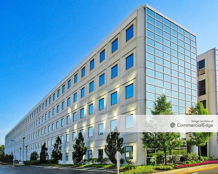 Caremark Towers - 2215 Sanders Road