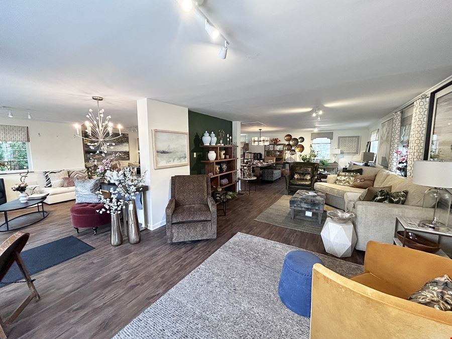Flexible Retail/Office Space