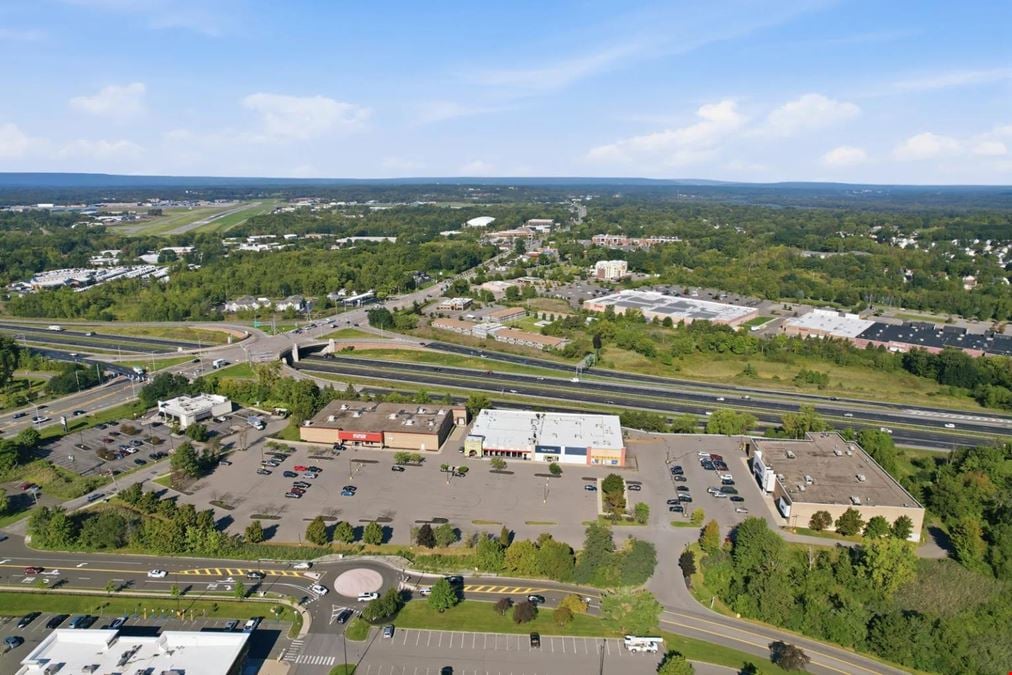 REO Sale: Staples & PetSmart Anchored | Latham Crossing