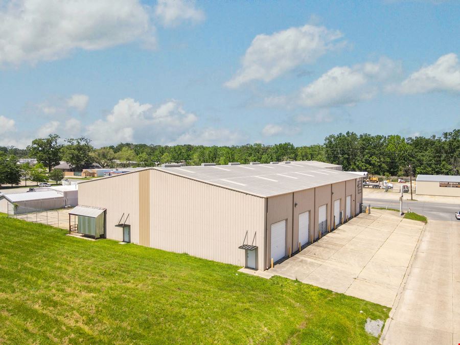 S Choctaw Dr Office Warehouse with Functionality and Access