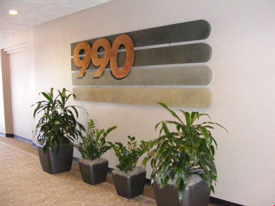 Office & Retail Opportunity in Elmwood