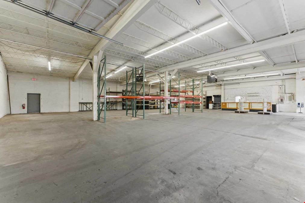 16 Commercial Avenue