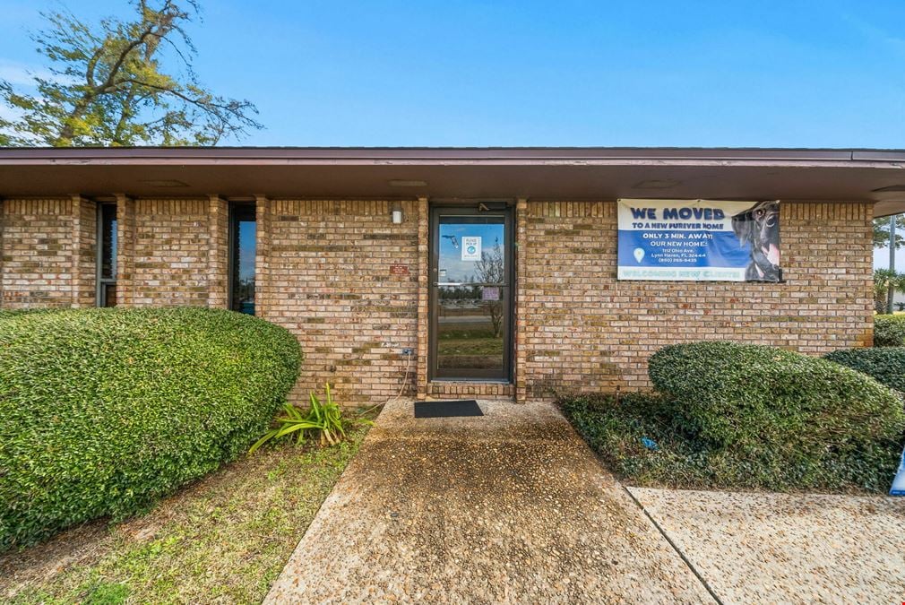 2,180 SF Freestanding Commercial Office Building On 1/2 Acre -  Hwy 389, Lynn Haven