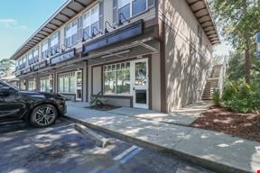 900 SF of Office Available For Lease