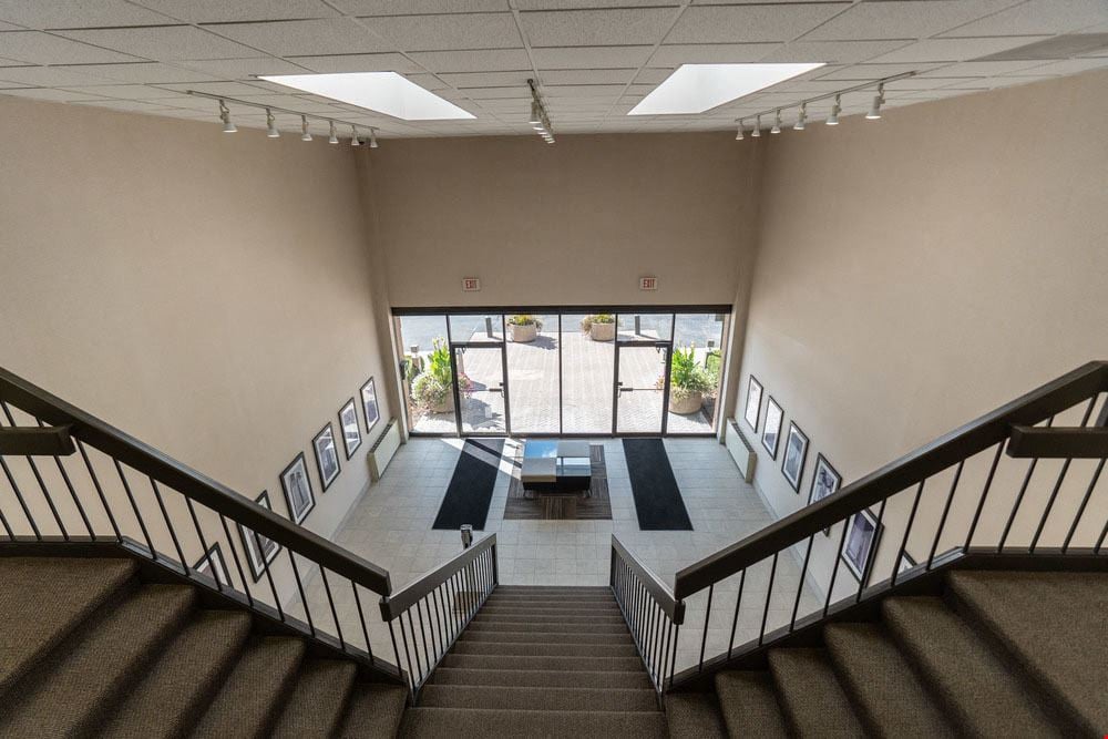 Woodcreek Office Center