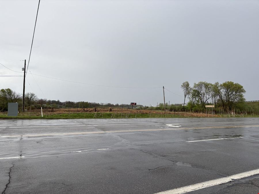 Francis R / Grand River Vacant Land 