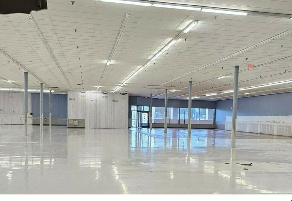 2231 Lebanon Valley Mall