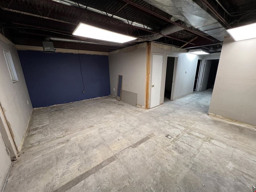 1457 W Maple Ave