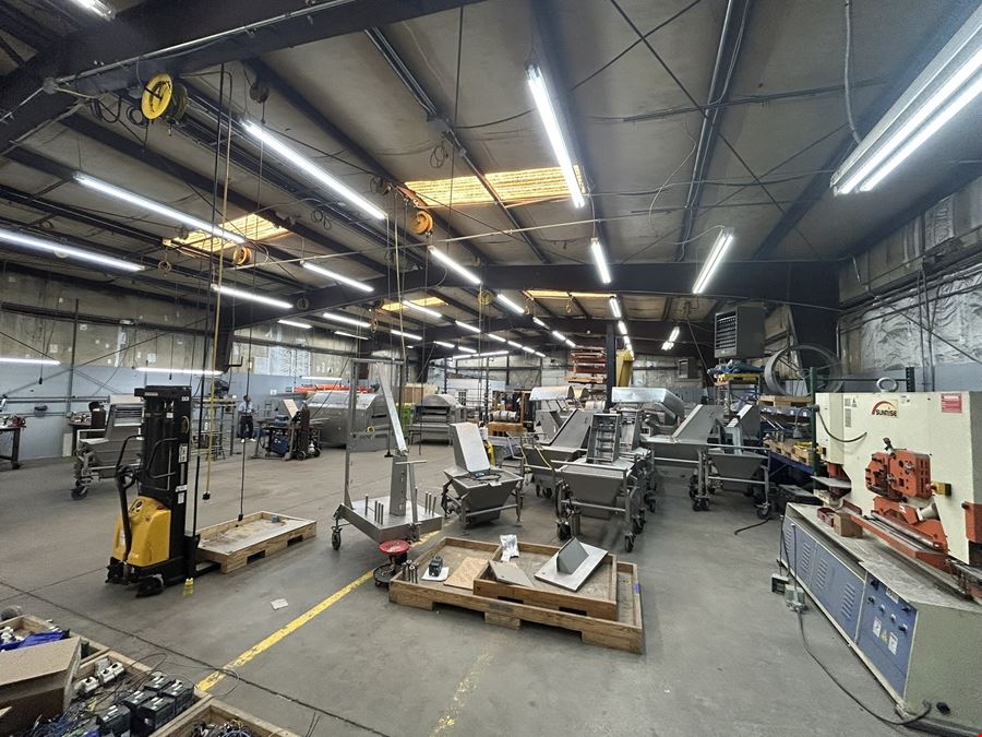 MANUFACTURING / WAREHOUSE BUILDING FOR SALE